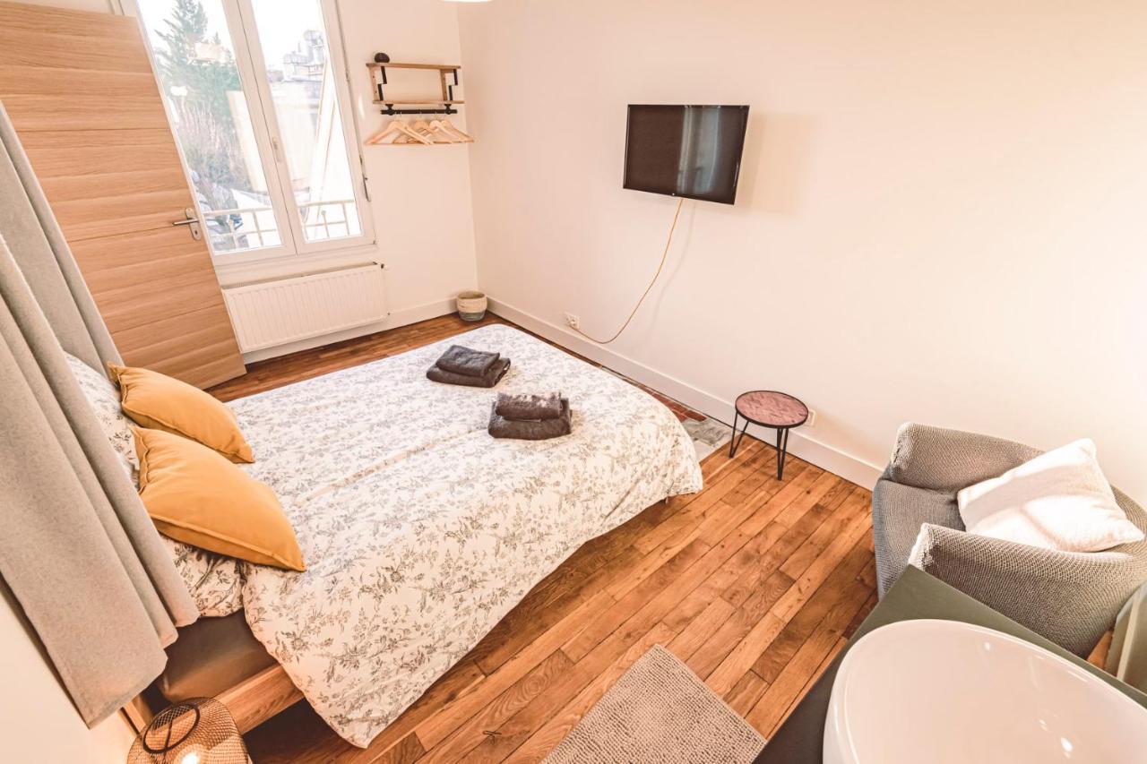 Charme De L'Ancien Pour Cet Appartement Entierement Renove Dans L'Hypercentre De Reims Eksteriør billede